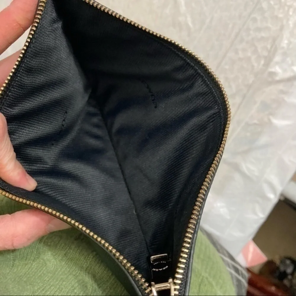 Coach grained black cosmetic case - Picture 5 of 5